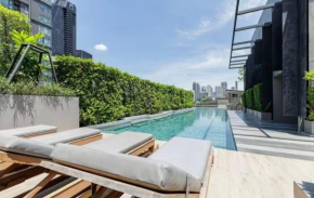 Luxury condo right next to BTS Thonglor!